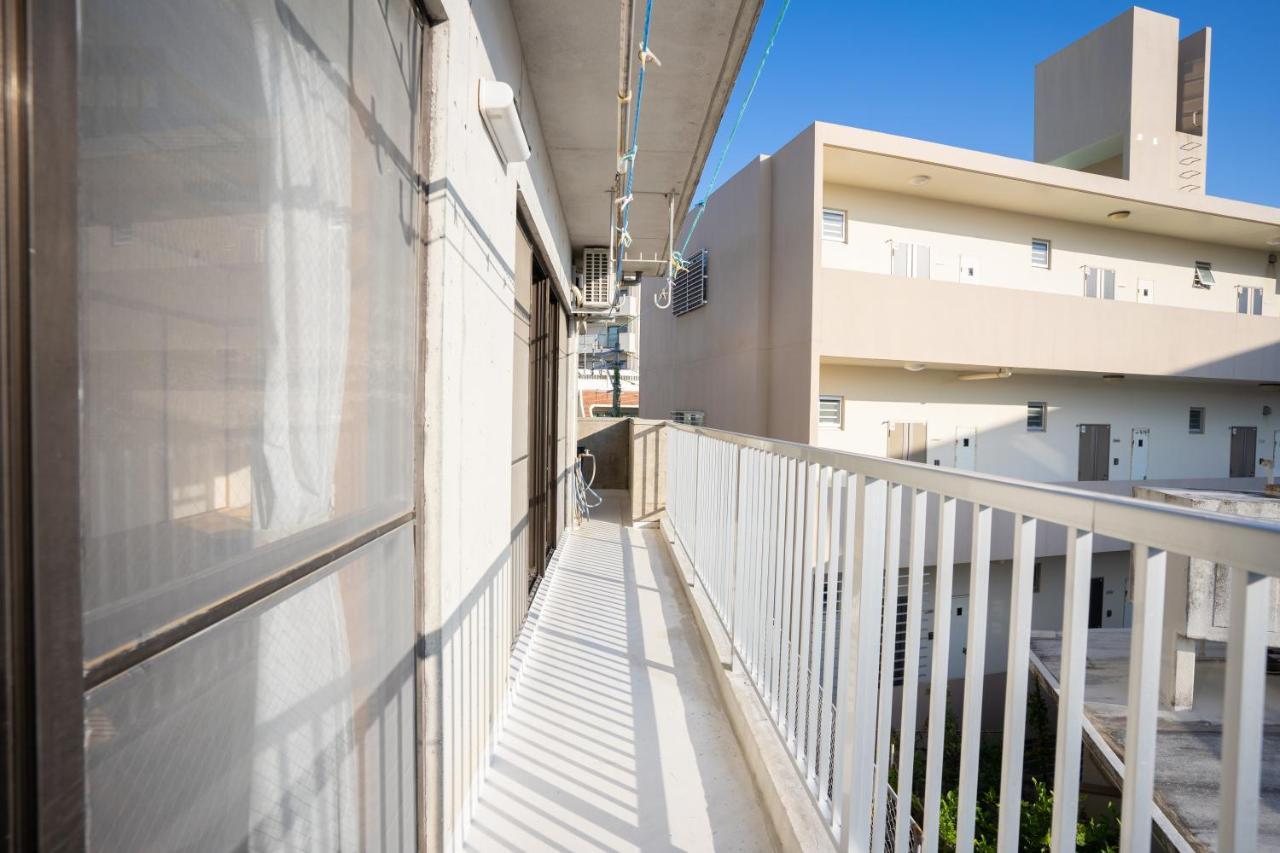 Ferienwohnung スマイルハイツ Naha Exterior foto