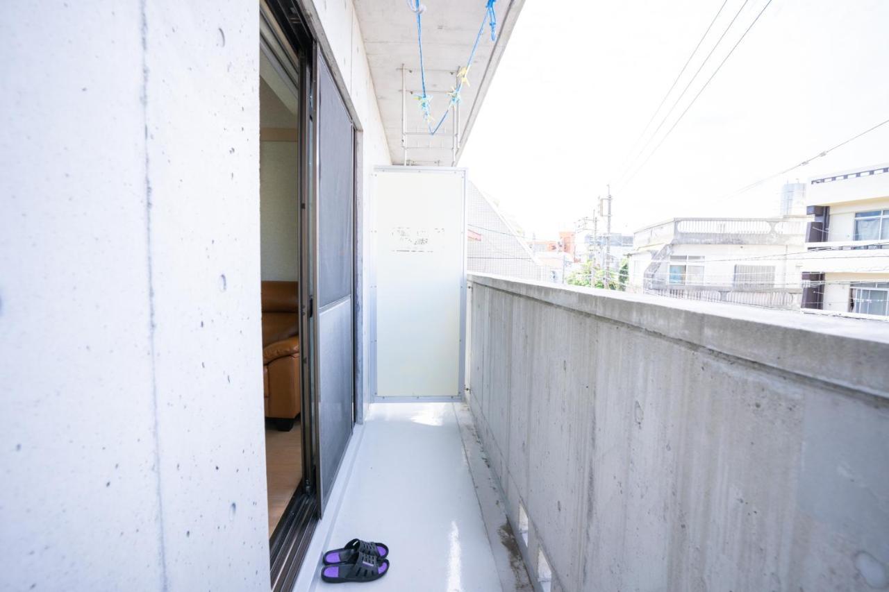 Ferienwohnung スマイルハイツ Naha Exterior foto